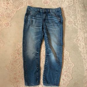 G raw arc 3D boyfriend jeans